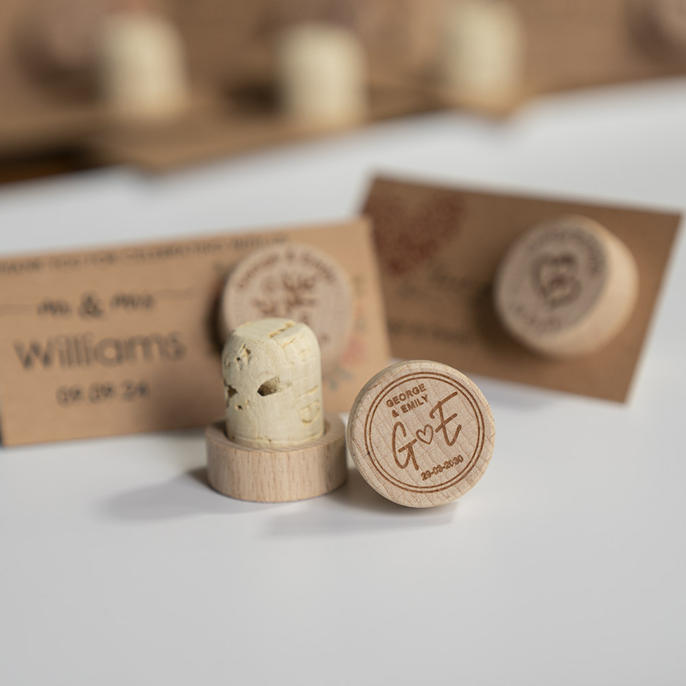 Personalized Gift Wine Bottle  - đánh giá và giá Wedding Supply List